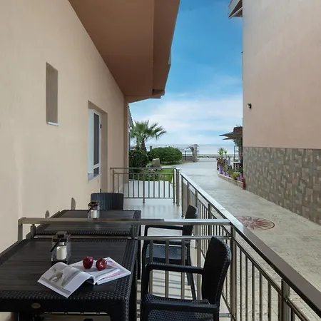 Giannis Τορώνη